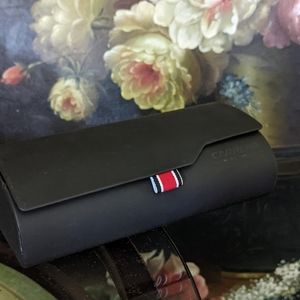 Sunglasses case
